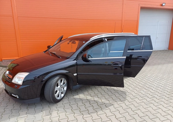 Opel Vectra cena 10500 przebieg: 246929, rok produkcji 2004 z Rybnik małe 781